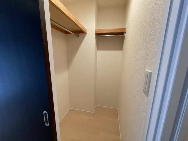 アーデン京町堀イーストの収納|イメージとして他号室の部屋写真を表示しています