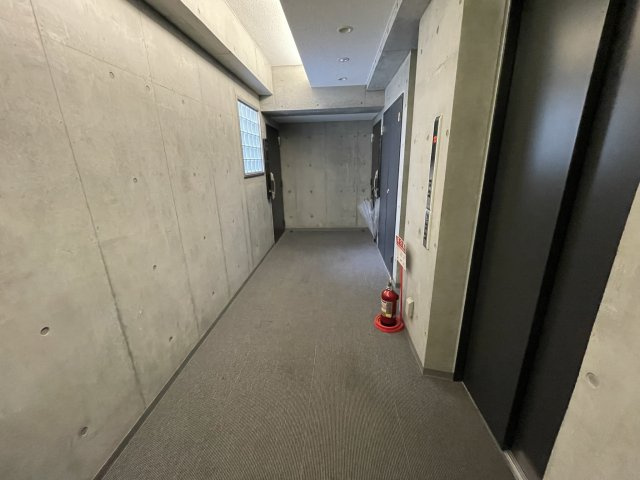 アーデン京町堀イーストのロビー