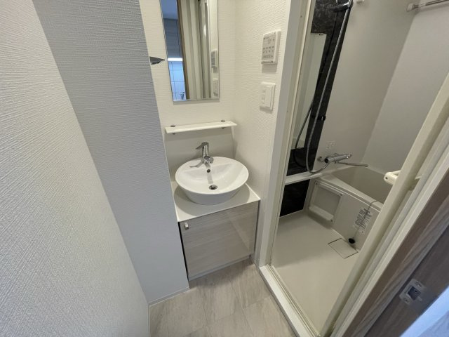 エスリードレジデンス大阪福島の独立洗面台|イメージとして同マンション他部屋を表示しています