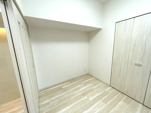 プレジオ本町の洋室