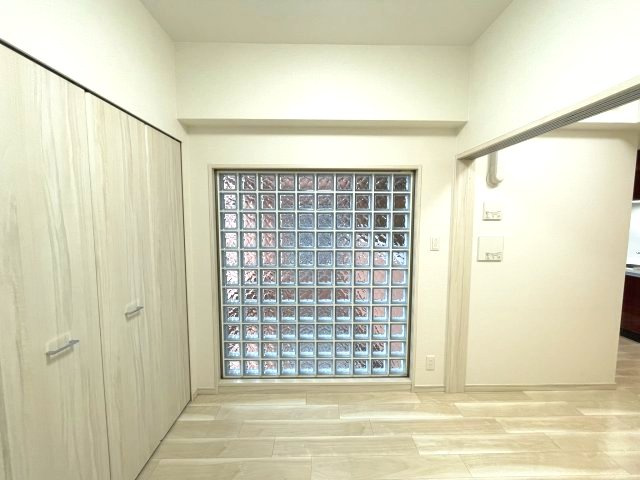 プレジオ本町の洋室