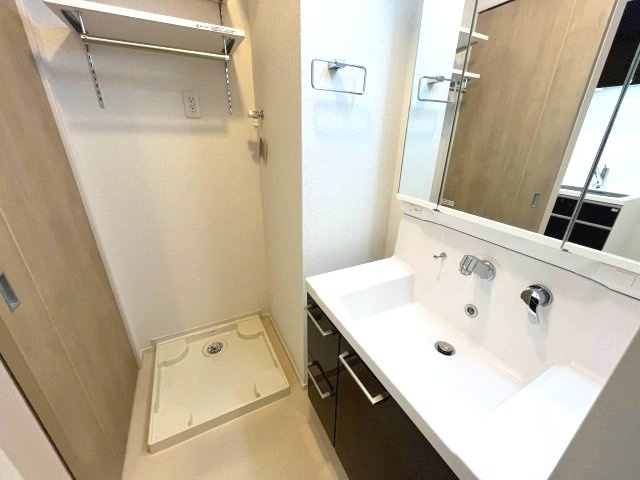 ヴェルメゾン旭町の洗面所|イメージとして同マンション他部屋を表示しています