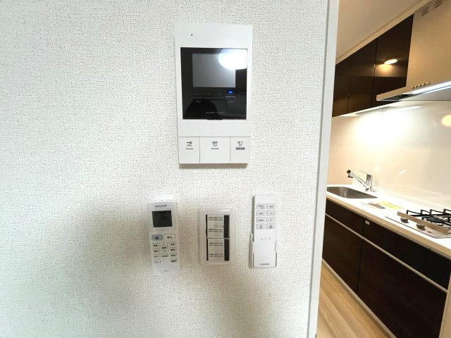 ヴェルメゾン旭町のセキュリティ|イメージとして同マンション他部屋を表示しています