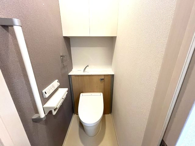 ヴェルメゾン旭町のトイレ|イメージとして同マンション他部屋を表示しています