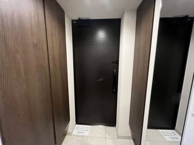 CREATIF堂島の玄関