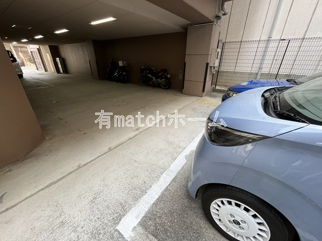 S-FORT江坂LIBERTSの駐車場