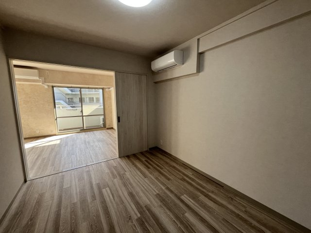 PHOENIX COURT 交野Ⅰの洋室