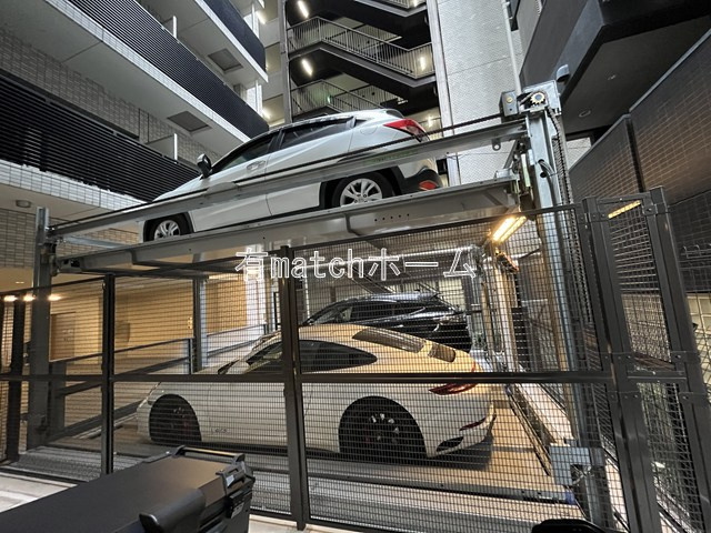 レオングラン本町橋の駐車場|反転のお写真となっております。
間取り図を参照ください。