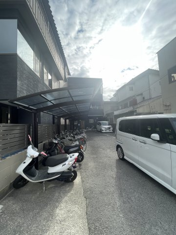 梶町マンションの駐車場