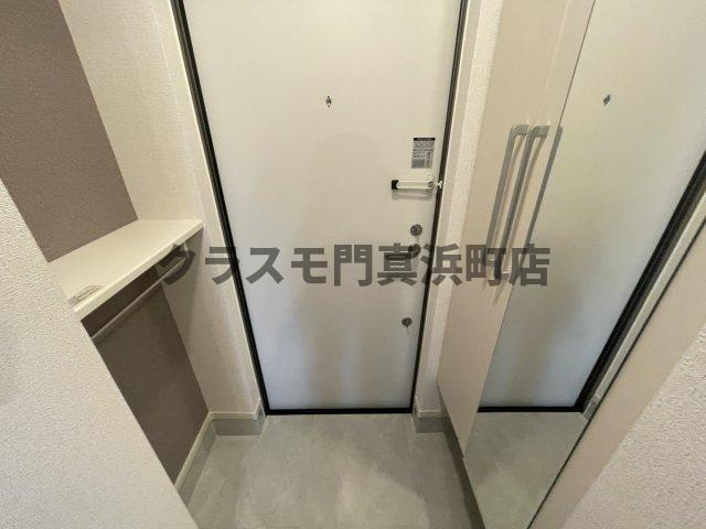 シャトーエレガントの玄関