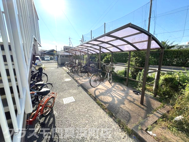 エステートピア小林の駐車場