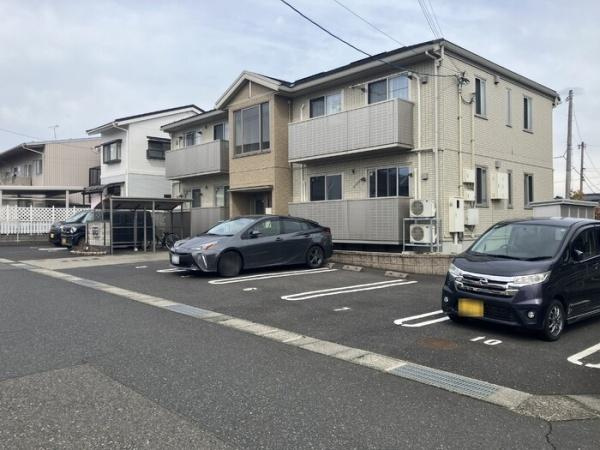 【駐車場】