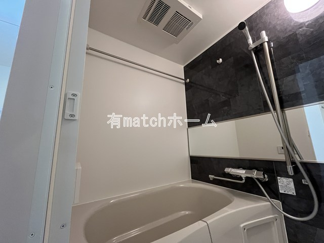 ルフォンプログレ南森町の浴室