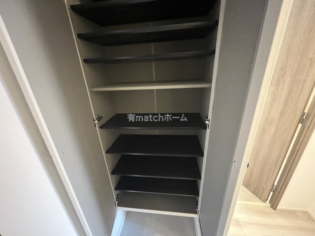 ルフォンプログレ南森町　堀川小学校区の収納