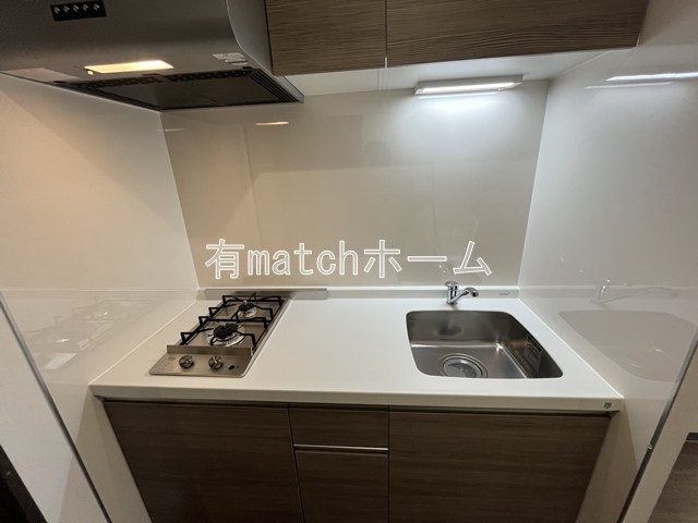 ブロード江坂広芝町レジデンスのキッチン|イメージとして同マンション反転タイプを表示しています