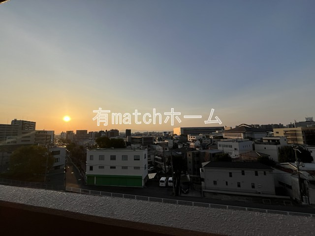 ブロード江坂広芝町レジデンスの展望|イメージとして同マンション反転タイプを表示しています