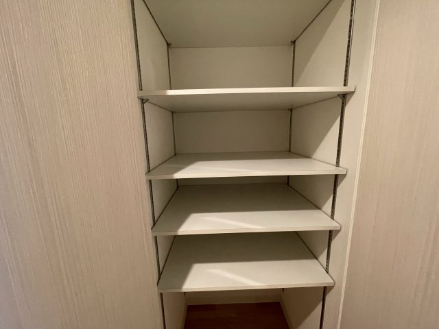 SERENiTE江坂四番館の収納|(参考)同マンション同間取り他部屋の写真
