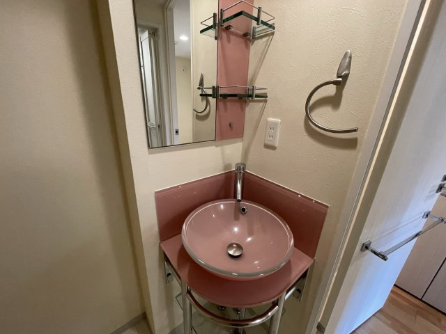 SERENiTE江坂四番館の洗面所|(参考)同マンション同間取り他部屋の写真