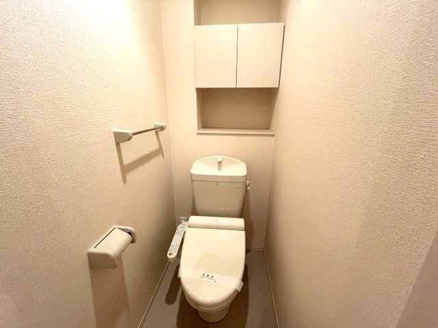 クレヴィアメゾンのトイレ|イメージとして同建物他部屋を表示しています