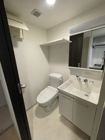 アーデンタワー本町イーストの洗面所|(参考)同マンション同間取り他部屋の写真