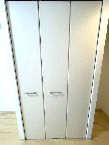 アーデンタワー本町イーストの収納|イメージとして同建物他部屋を表示しています