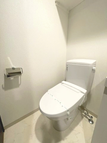 アーデンタワー本町イーストのトイレ|イメージとして同建物他部屋を表示しています