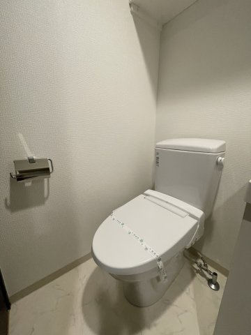アーデンタワー本町イーストのトイレ|イメージとして同建物他部屋を表示しています