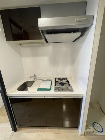 アーデンタワー本町イーストのキッチン|イメージとして同建物他部屋を表示しています