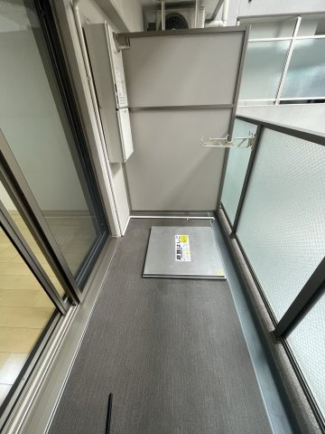 アーデンタワー本町イーストのバルコニー