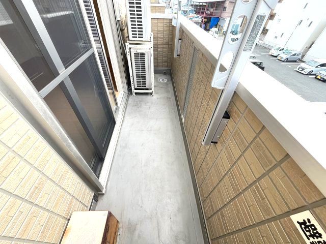 ビュー大久保のバルコニー