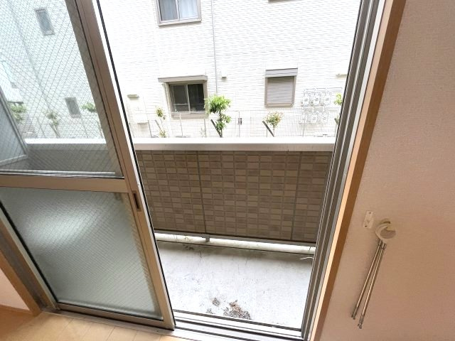 オーシャンコートTのバルコニー|イメージとして同建物他部屋を表示しています