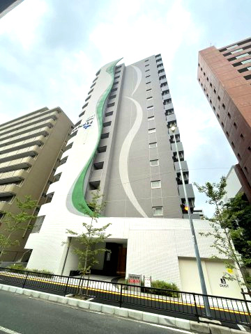 アドバンス江坂ラシュレの外観
