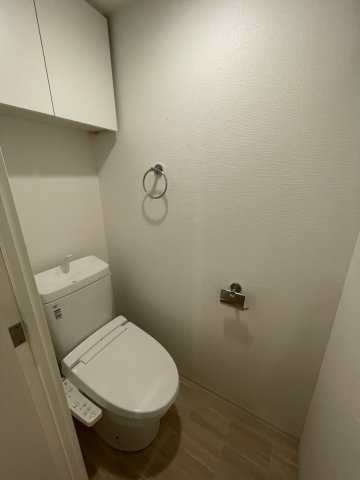 アドバンス江坂ラシュレのトイレ