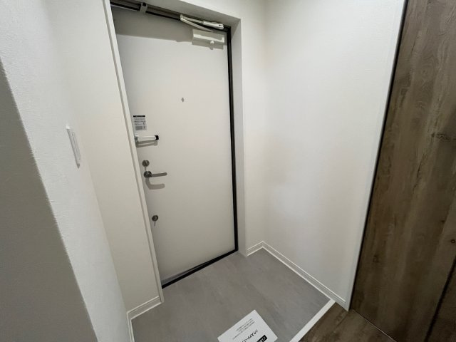 Atelier Casa 守口(アトリエカーサ）の玄関