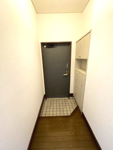 ドミシル谷辻の玄関|イメージとして同マンション他部屋を表示しています