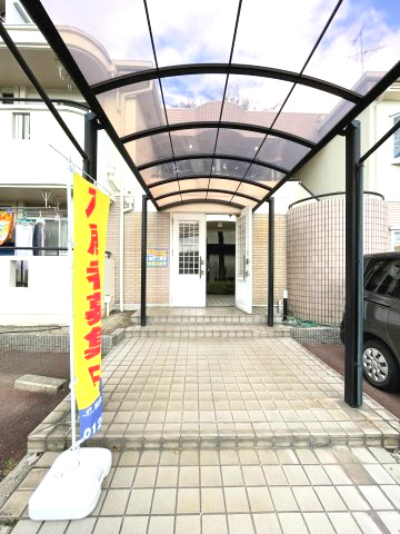 ドミシル谷辻のエントランス