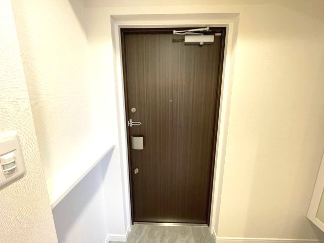 スプランディッド江坂駅前の玄関