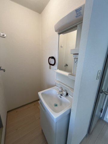 ファミール中Bの洗面所