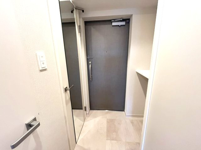 スプランディッド江坂Ⅲ の玄関