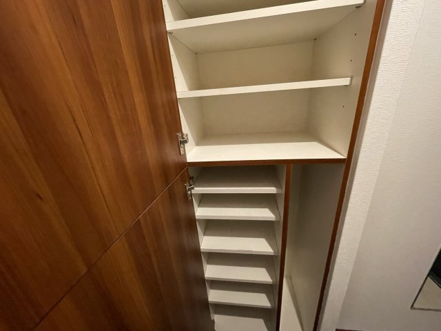 フェニックス日本橋高津の収納|(参考)同マンション反転間取り他部屋の写真