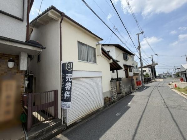 【前面道路含む現地写真】