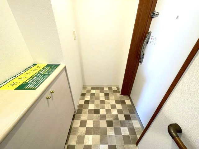 リベルテ交野の玄関