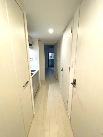 S-RESIDENCE江坂Eminenceのキッチン|同間取り反転タイプを表示しています