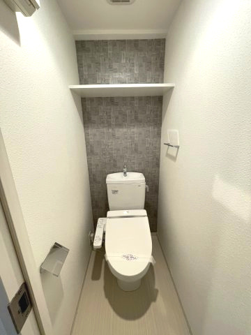 S-RESIDENCE江坂Eminenceのトイレ|同間取り反転タイプを表示しています