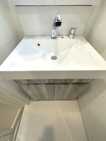S-RESIDENCE江坂Eminenceの独立洗面台|同間取り反転タイプを表示しています