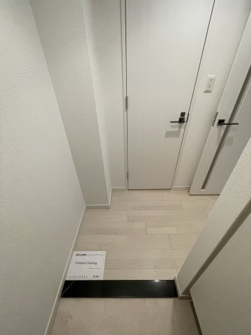 S-RESIDENCE江坂Eminence　仲介手数料無料の玄関