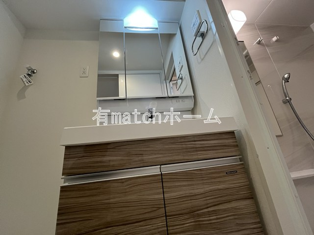 セイワパレス本町東の独立洗面台