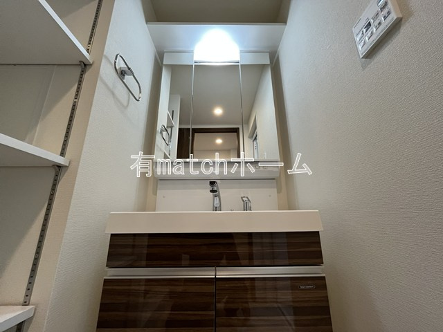 セイワパレス本町東の独立洗面台