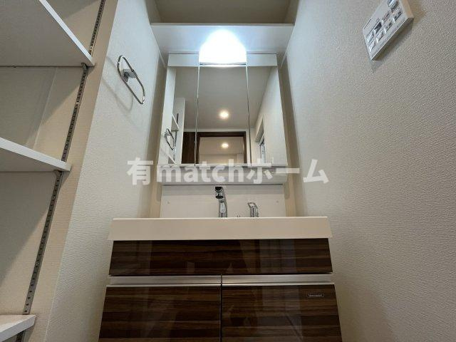 セイワパレス本町東の独立洗面台