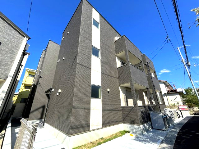 ジーメゾン寝屋川秦町ルシェール
